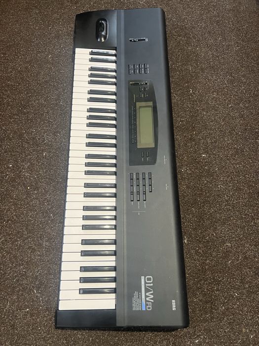 Електричне піаніно Korg 01/Wfd