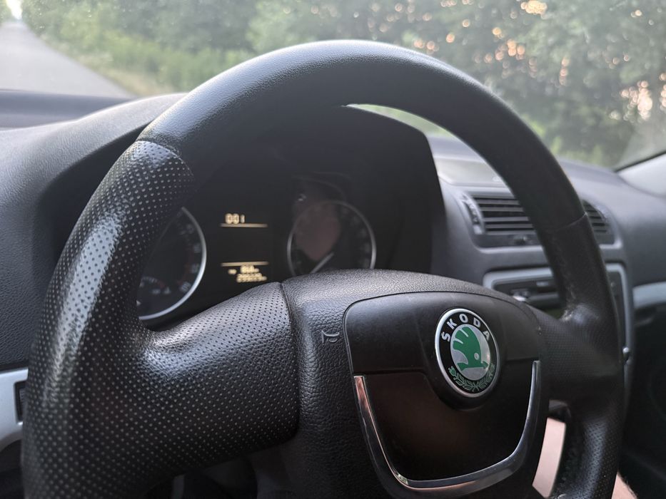 Офіційна Skoda Octavia A5 2010 рік Легендарний 1.9 TDI