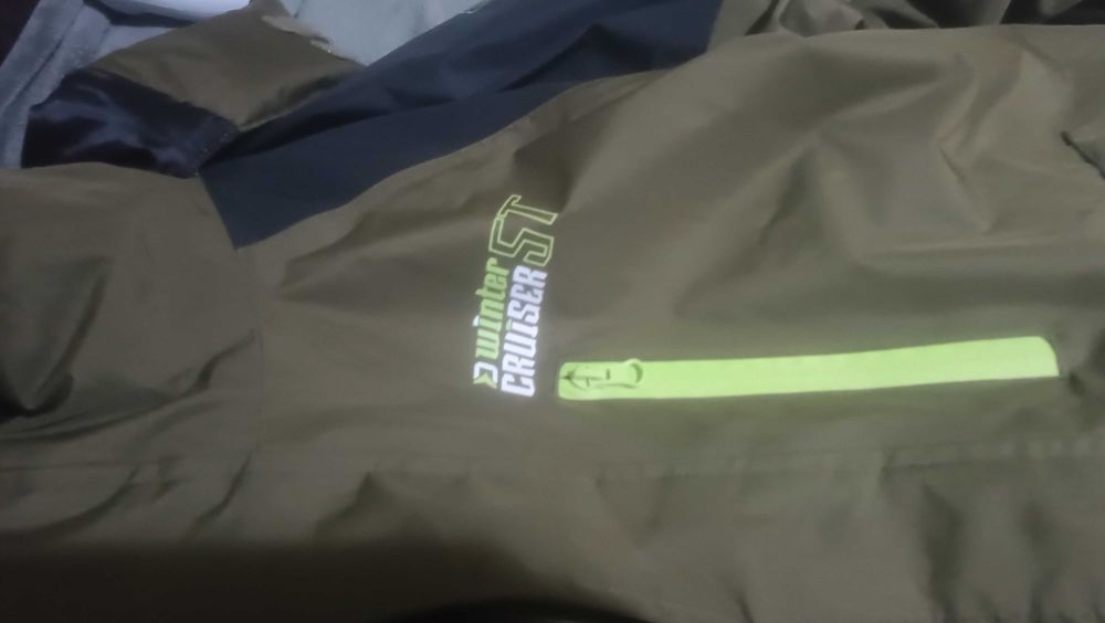 Zimowa kurtka wedkarska Delphin