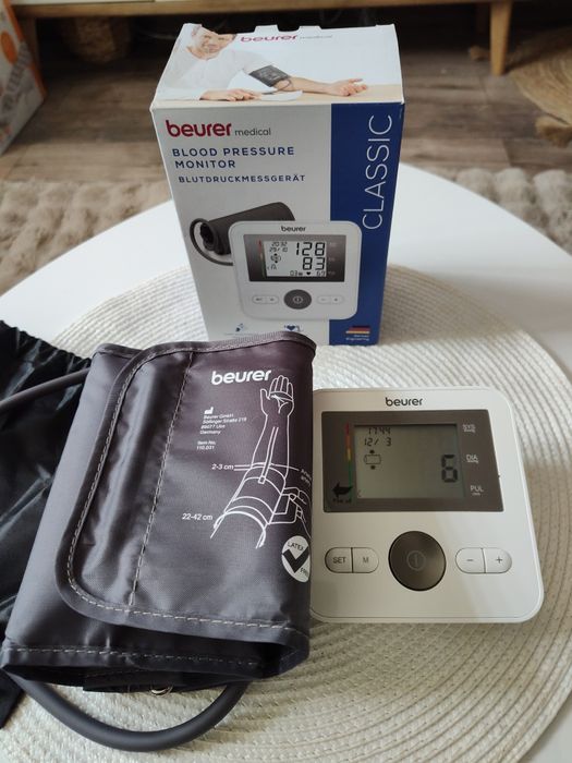 Ciśnieniomierz Beurer BM 27`