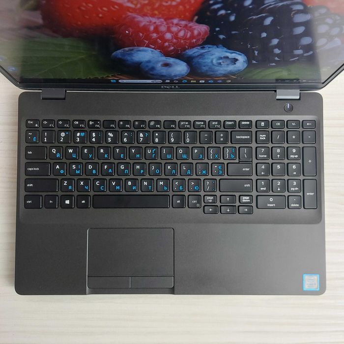 Ноутбук Dell Latitude 5500/i5/8gb/256gb/15,6 FHD/топ ноутбук