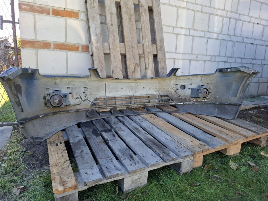 Ford Focus mk2 zderzak przód 36 DA3