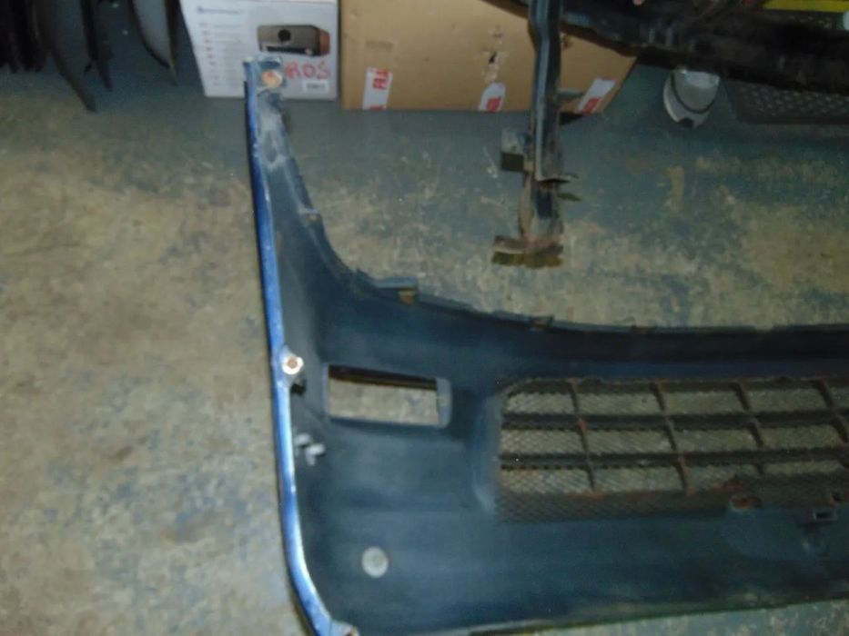 Mitsubishi space gear para-choques