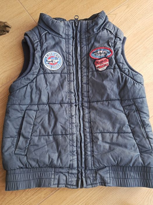 Віддам жилетку 104розмір