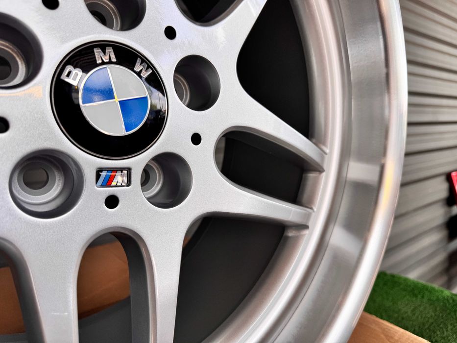 9.5j Вкруг R18 5x120 et25 BMW E38 E39 E34 E36 E46 E90 37 style стиль M