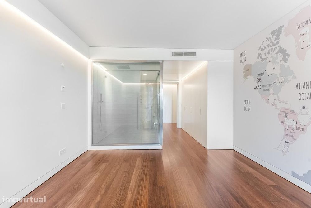 Apartamento T2 com jardim, Cascais