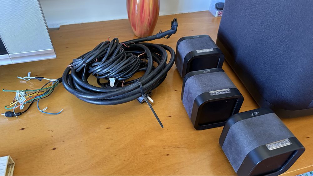 Sistema Home Cinema 5.1 Mission M-CUBE | Design e Qualidade Hi-Fi