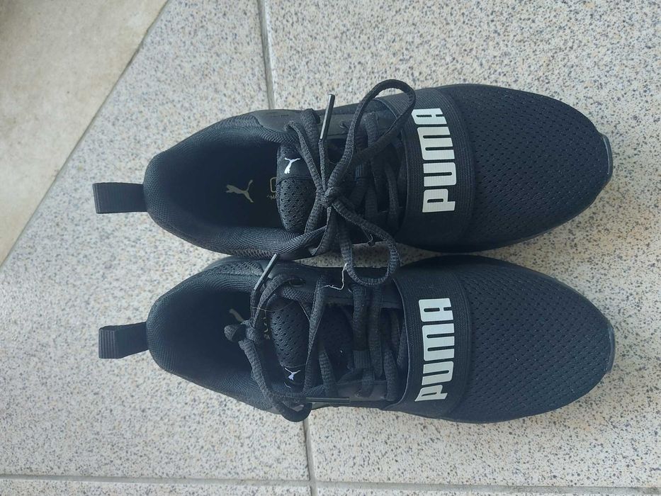 Sapatilhas Puma wired run
