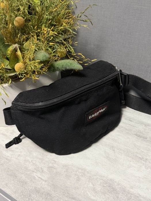 Eastpak Springer поясная сумка бананка