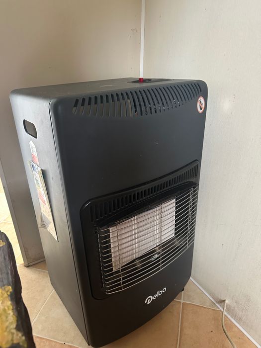 Delba Aquecedor a Gás infravermelho DB763 com botija