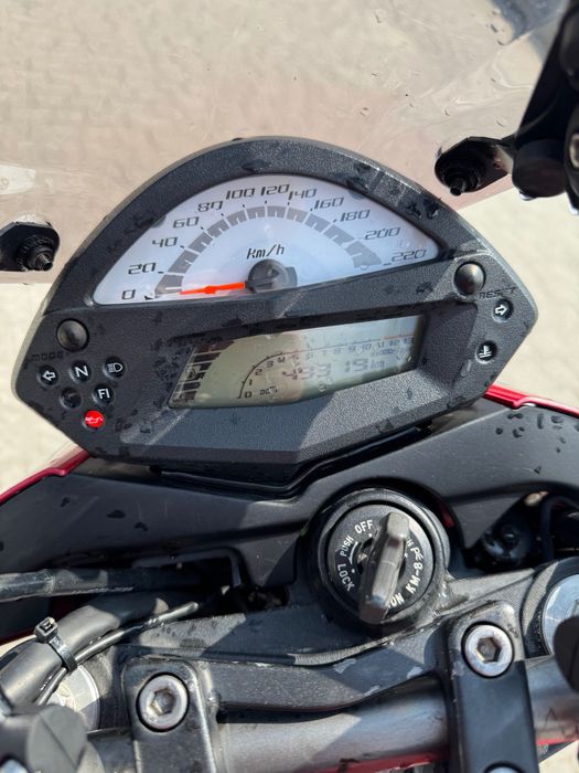 Продам мотоцикл KAWASAKI ER-4N