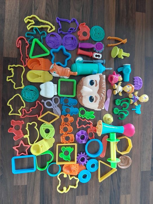 Ciastolina Play Doh foremki dentysta weterynarz literki cyferki