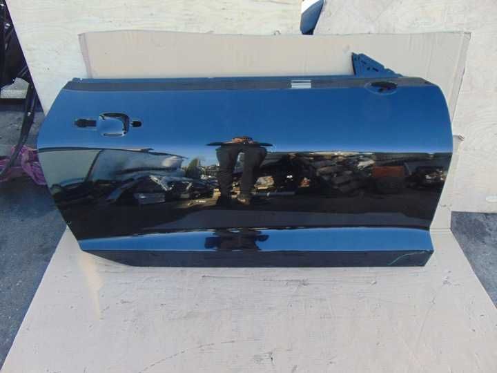 Праві двері CHEVROLET Corvette C8 Розборка Запчастини до Corvette C8