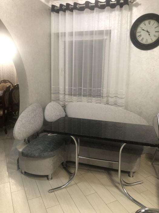 Продам уголочок!