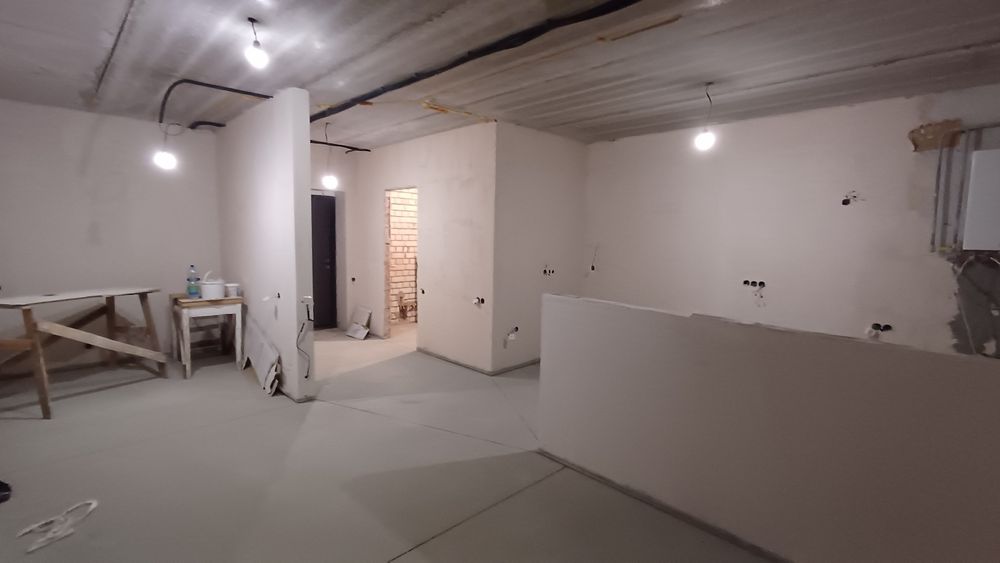 Продаж 1-кімнатної квартири с незакінченим ремонтом