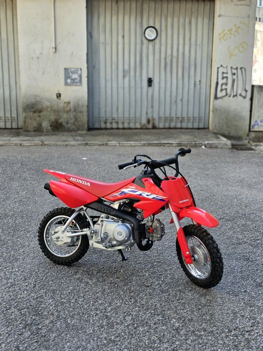 Honda CRF 50 - Setembro de 2025