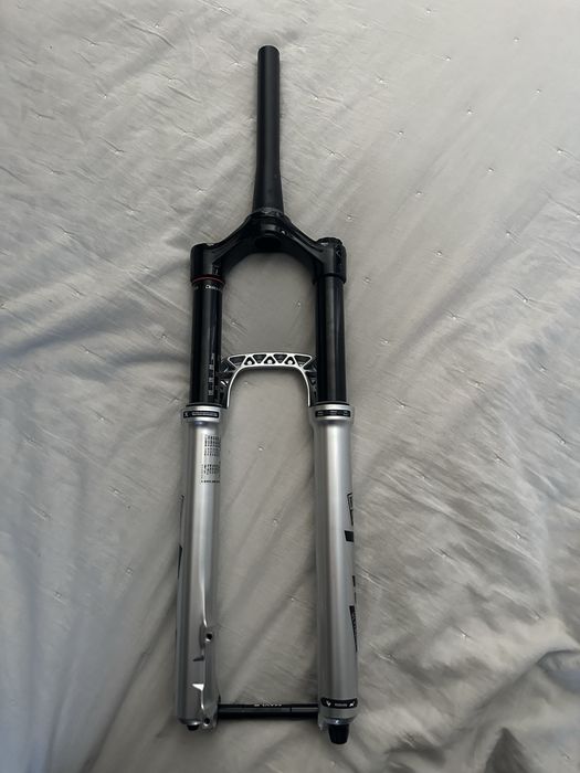 Rock shox pike ultimate 2.1 rc2 crown boost 46mm 27,5
