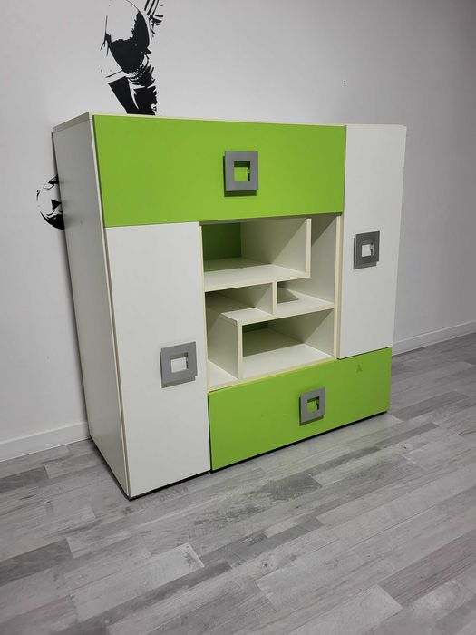 Zestaw mebli dziecięcych