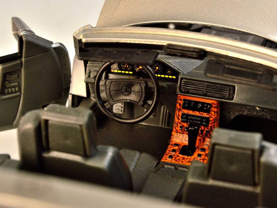 Модель автомобіля Master Toy Mercedes-Benz 500SL, (1:18), сріблястий