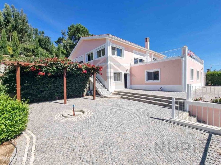 Moradia T4 para Venda em Monchique