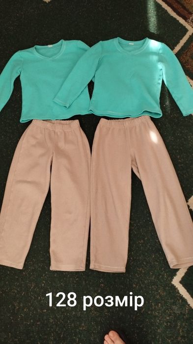 Продам речі для дівчаток (двійнят)