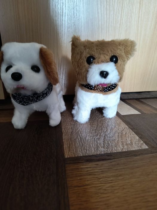 Інтерактивна маленька собачка.