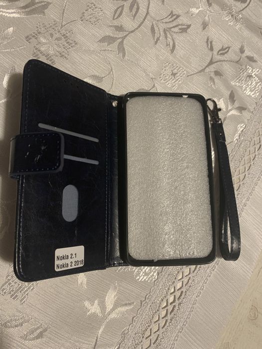 Czarne etui Nokia 2.1