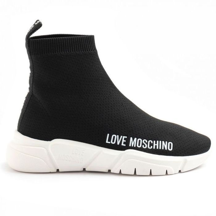 Снікерси/кросівки/кеди/Love Moschino