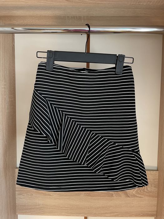 Міні спідниця zara в смужку