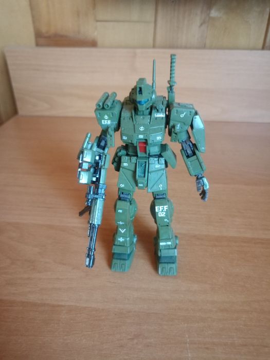 Figurka Robota ruchoma 16 cm 60 zł !!