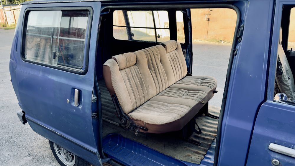 Nissan Vanette c122