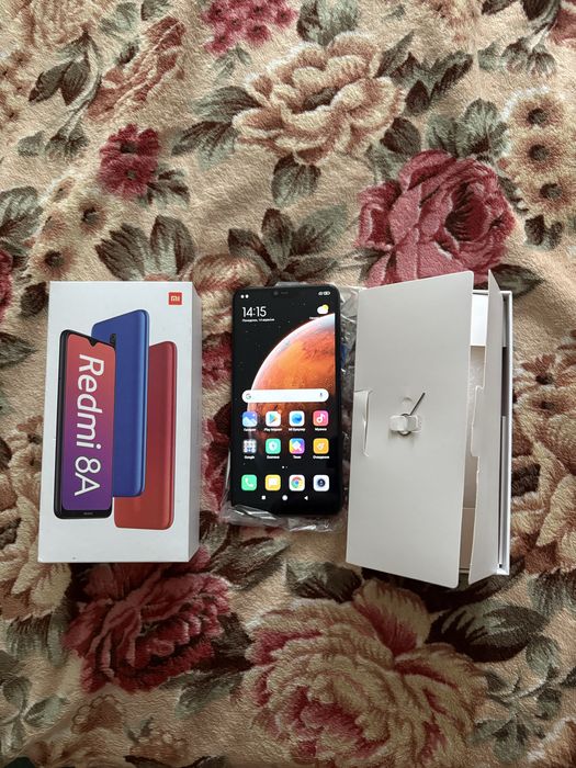 Смартфон Mi 8 Lite