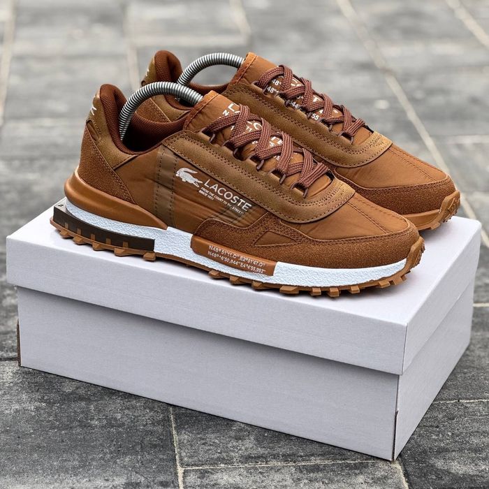 6 кольорів Lacoste Elite Active