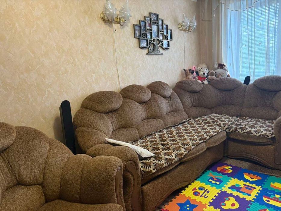 Продается добротная 3к квартира