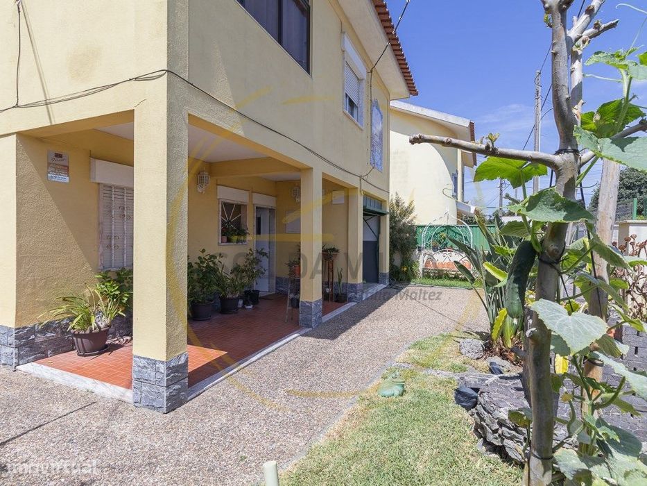 Moradia isolada T4 + T3 com garagem - Porto Salvo, Oeiras - 519.000€