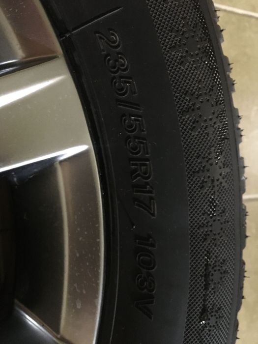 ФольцвагенТігуан 235/55/17 5/112