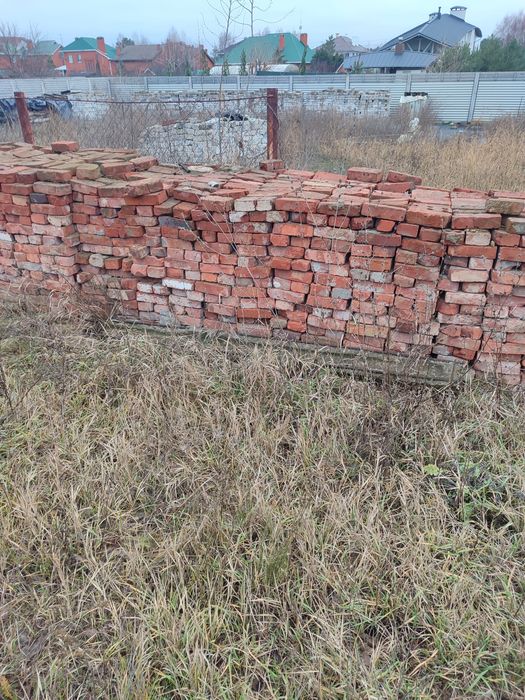 Цегла червона, силікатна бу