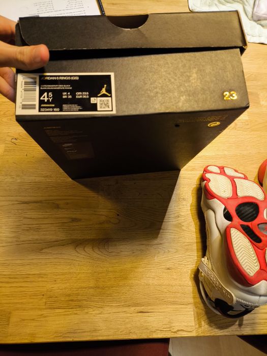 Jordan 6 ring tamanho 36.5