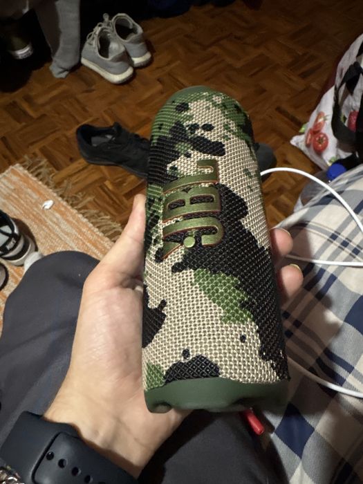 Coluna Jbl flip 7 nova