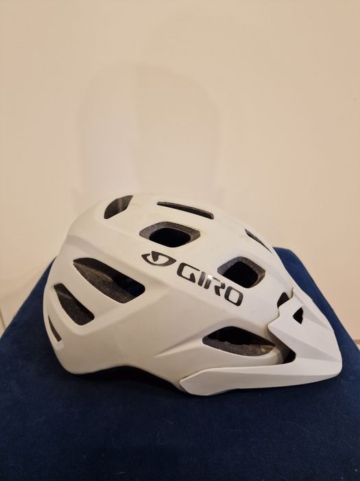 Kask rowerowy GIRO Fixture
