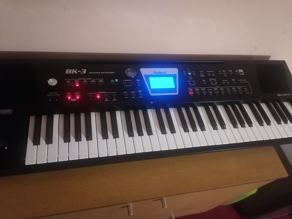Sprzedam keyboard ROLAND BK-3