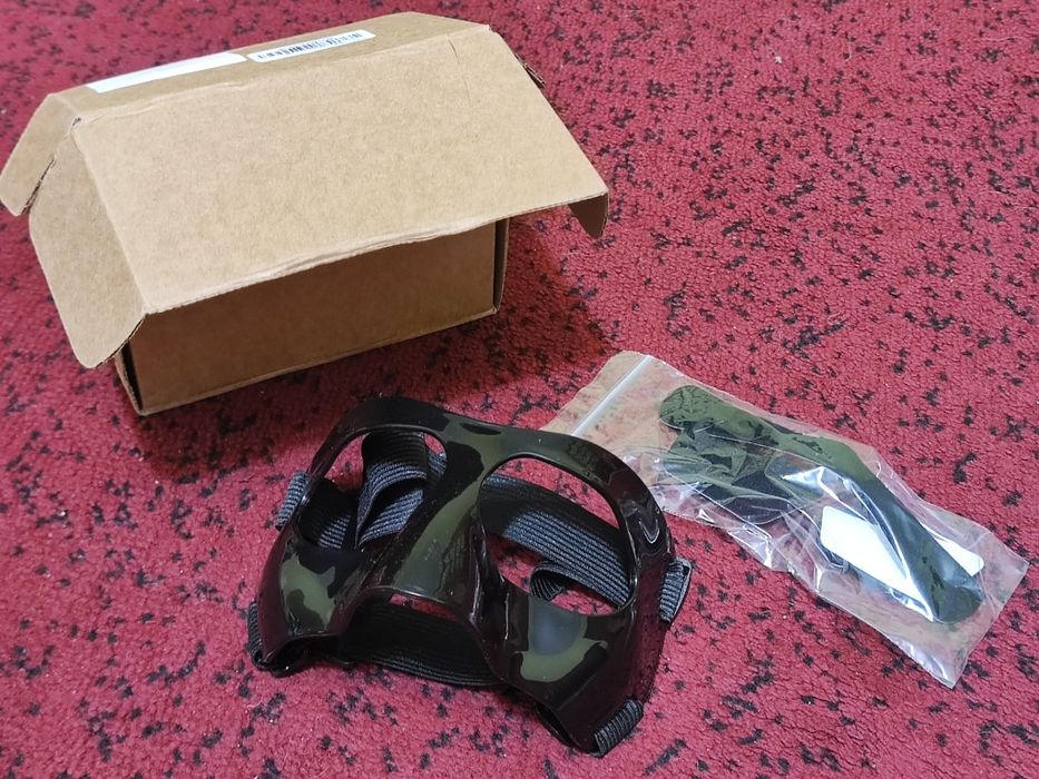 Maski ochronne na twarz nos.