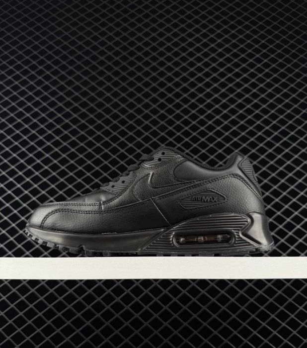 Summer_Air_Force_1 Low_90MAX_Black R.44