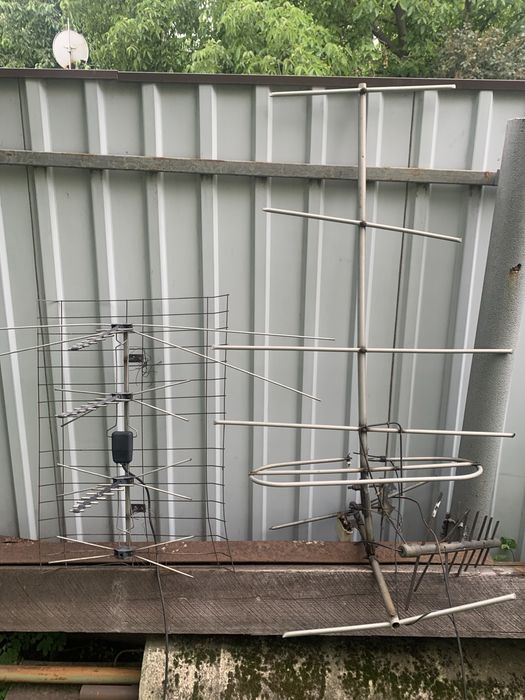 Большая антенна телевизионная внешняя (на крышу) времён СССР