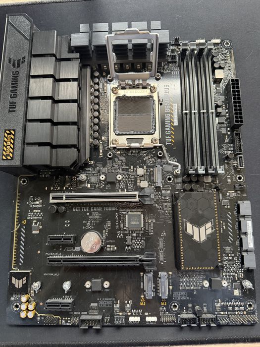 Материнская плата ASUS TUF Gaming B650-PLUS AM5 DDR5