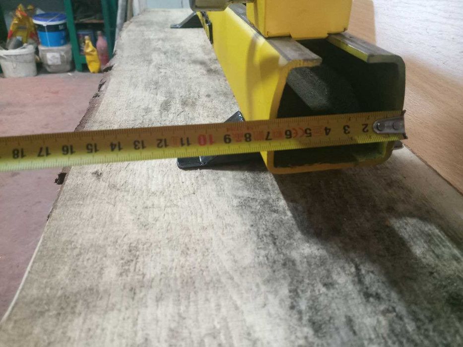 Продам токарний станок по дереву