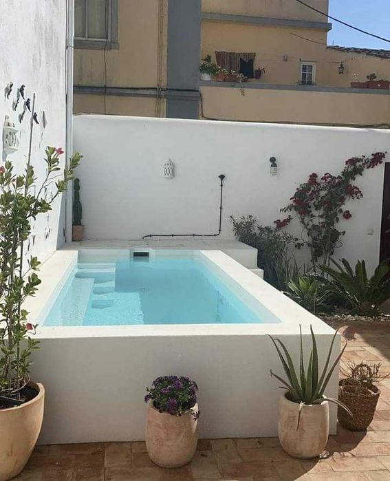 Piscinas e piscinas tipo tanque
