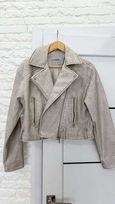 Новая куртка / размер М