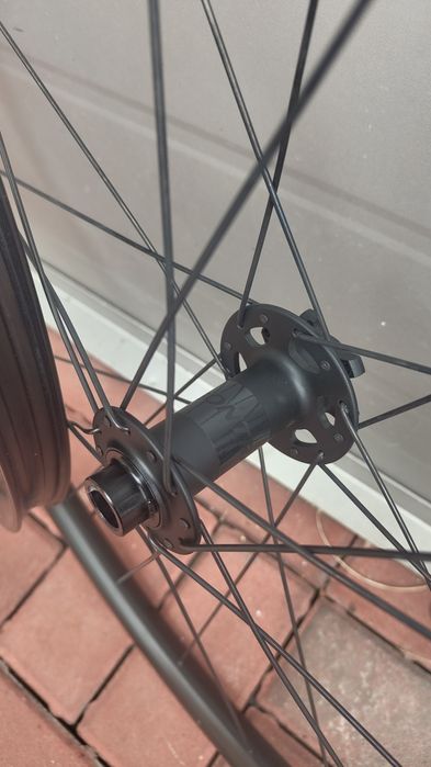 Koła 29 bontrager kove comp 25 boost shimano hg