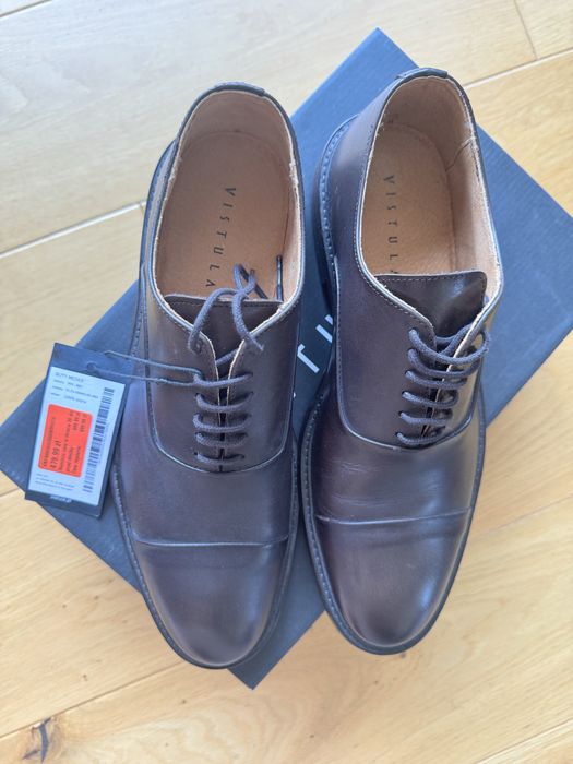 Eleganckie skórzane buty męskie typu derby r. 41 Vistula Nowe